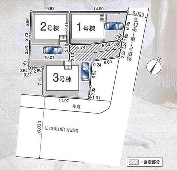 【全体区画図】広々とした前面道路で、開放感のある立地です。スーパーやコンビニが徒歩圏内でお買い物も便利です♪