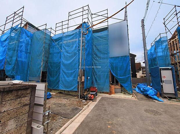 【現地外観写真】【5号棟】
住宅性能評価で耐震等級3(最高等級)を取得!お客様を守る大切な住宅だからこそ、第三者の検査を受けて安心して住んでいただける住宅をご案内させて頂きます。