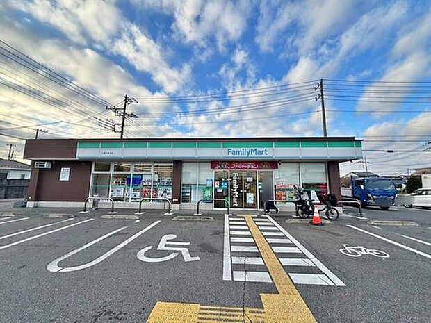 ファミリーマート入間下藤沢店(約512m)