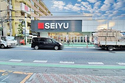 西友西所沢店 1562m(自転車７分)