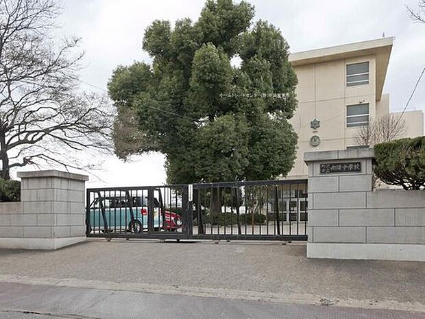 所沢市立向陽中学校（約350m）