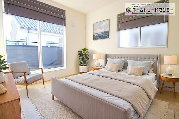 【洋室】大きなベッドを置いてもゆとりのある広さ！収納完備しておりますので、家具が少なくて済みます！お掃除もラクラクですね♪※家具をCGで加工しています。家具付き販売ではございません。