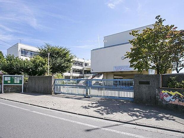 東村山市立東村山第二中学校（約950m）