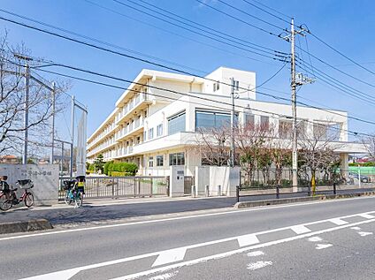 所沢市立牛沼小学校 880m(徒歩１１分)