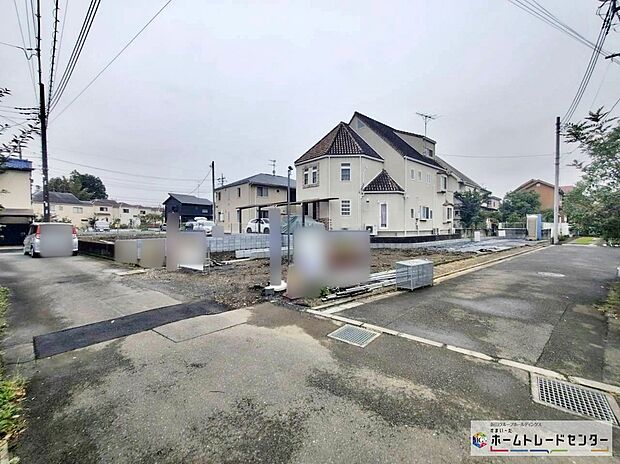 【前面道路含む現地写真】『A号棟』
ひとたび扉を開けばそこに待っているのは上質な空間とマイホームでの新生活をイメージさせる優雅なひととき。「この家なら…」ではなく「ここに住みたい♪」と思う感動をお届けいたします。