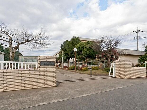 所沢市立小手指中学校（約800m）