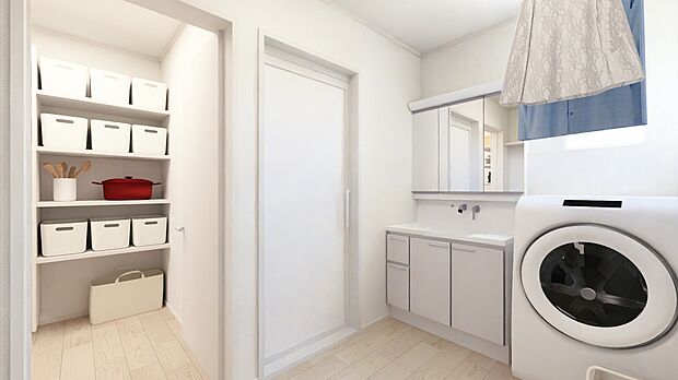 【（2号棟）洗面室】洗面室からパントリーキッチンと流れることのできる回遊動線は日々の生活を楽にしてくれます。