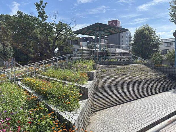 溝旗公園(約6m・徒歩1分)