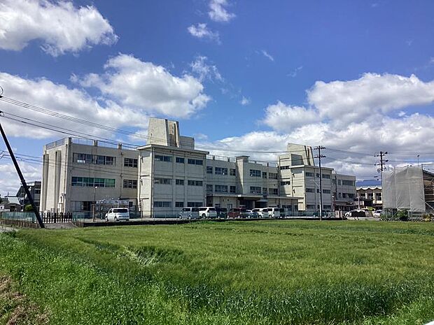 神田小学校まで900m(徒歩約12分)