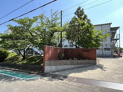 大山田東小学校 約1200m～1280m(徒歩約15～16分)
