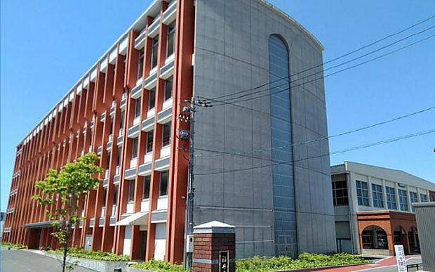 【明道中学校】明道中学校まで徒歩約17~18分