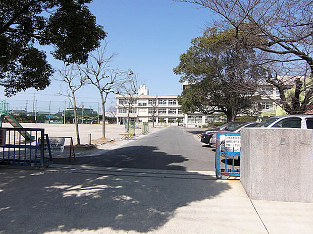 勝川小学校