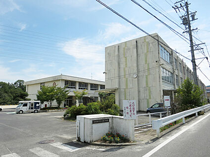 小泉小学校 1663ｍ