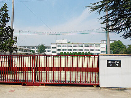城北小学校 340ｍ