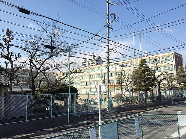 城北小学校（約340m）