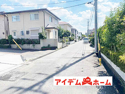北西側道路