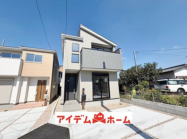 〇●3号棟外観●〇　　
平日のご案内も可能です！　
アイデムホーム南店は緑区役所から徒歩2分！
水曜日も営業しております！　　　　　　
