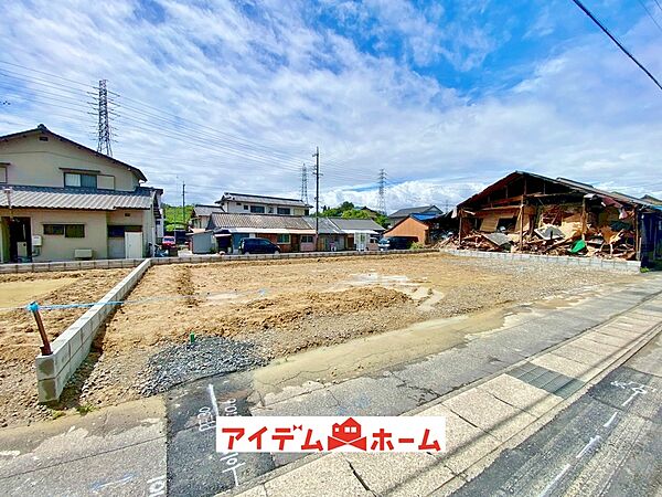 〇●A号棟外観●〇　　
平日のご案内も可能です！　
アイデムホーム南店は緑区役所から徒歩2分！
水曜日も営業しております！　　　　　　
