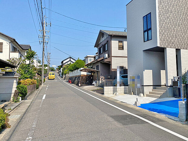 【前面道路】〇●前面道路(撮影2023年6月)●〇
堂々完成!即入居可!
アイデムホーム南店は緑区役所から徒歩2分!
水曜日も営業しております!