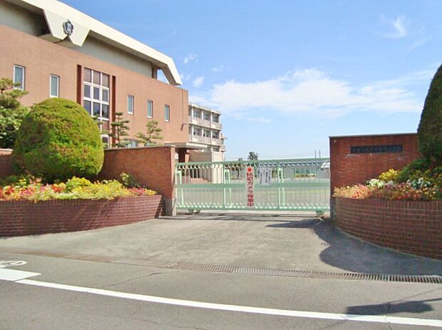 北名古屋市立栗島小学校(約1,200m)