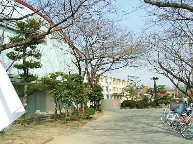 一宮市立今伊勢小学校（約1,200m）
