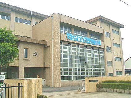 一宮市立丹陽南小学校 700m