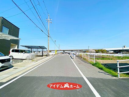 ■北側前面道路■