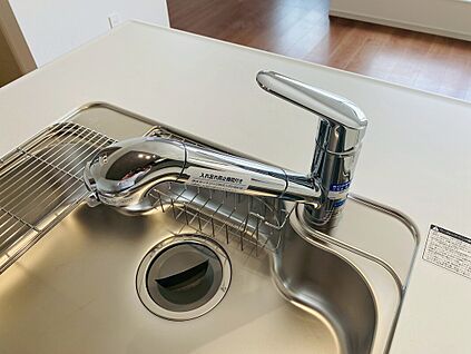 同仕様写真　浄水器内蔵型水栓