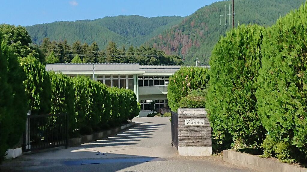 【学校】松本市立山辺小学校