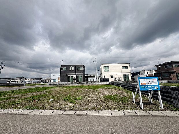 区画18：駐車場や庭も計画できる約61坪の敷地です。