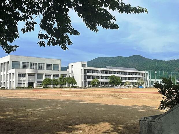 東根市立第一中学校