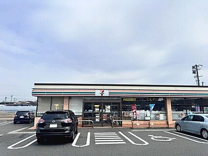 セブンイレブン三川町横山店 2640m
