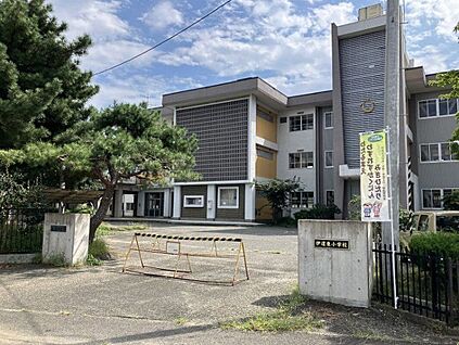 伊達市立伊達東小学校 680m