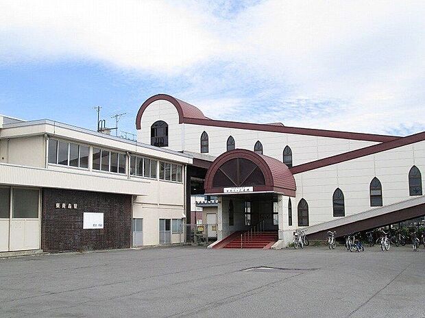 青い森鉄道 東青森駅(約1,250m)