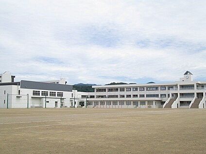 小柳小学校 500m