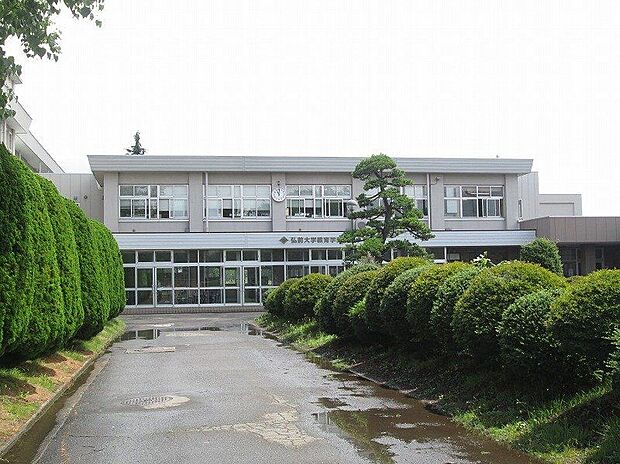 弘前大学教育学部附属小学校(約1,680m)