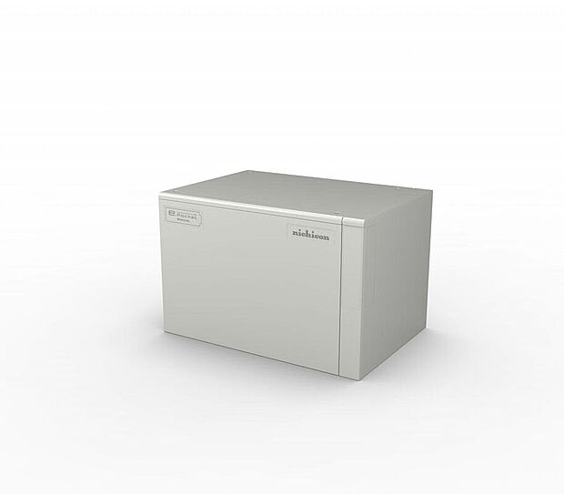 【発電・温水設備】停電でも照明やテレビの使用、携帯の充電も。※停電時には蓄電池の残量が無いと復旧しません。停電時に自動ですべてのコンセント・照明・設備に電気が供給されます。同時に使用できる電力には限りがあります。