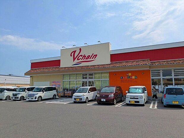 ブイチェーン喜久田東原店(約900m)