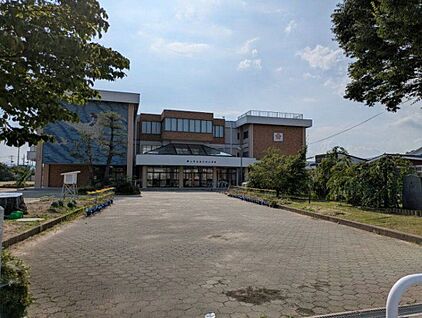 喜久田小学校 2840m
