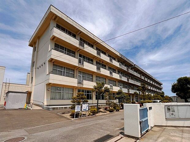 仙台市立沖野中学校(約680m)