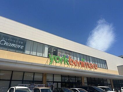 ヨークベニマル 谷川瀬店 710m