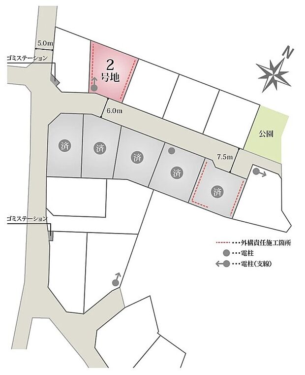 南側約6mの前面道路に面し、カースペース2台分で駐車もスムーズに行えます。