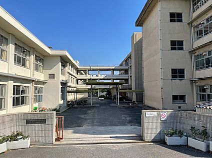 福山市立幸千中学校 2010ｍ(徒歩26分)