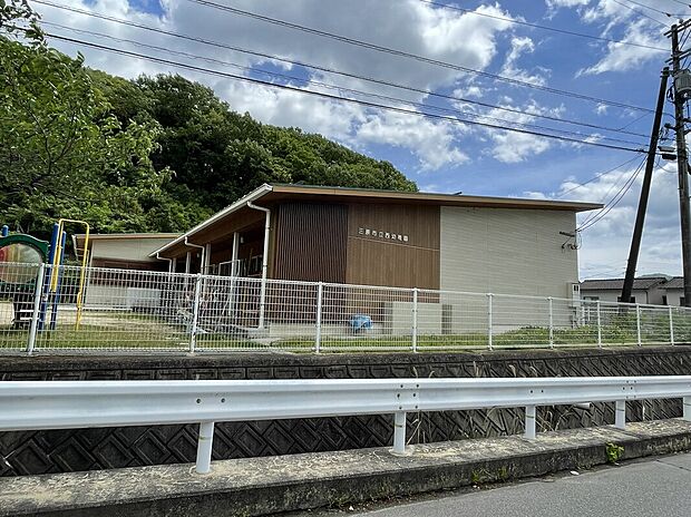 三原市西幼稚園(約1,200m)