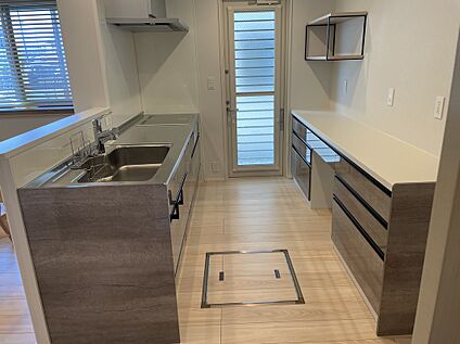 キッチンスペースです。1050幅通路で広々しています。