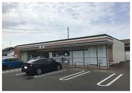 セブンイレブン田所町店 390ｍ～440ｍ(徒歩5分～6分)
