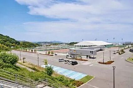 今治市営スポーツパーク 4.37km～4.41km(車8分)