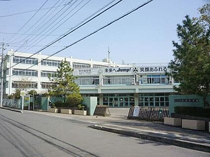 さいたま市立宮前中学校 約910ｍ