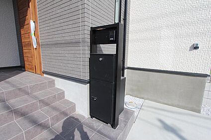 宅配ボックス付きポスト　施工例