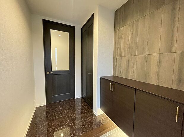 【No.5】玄関(2025年8月撮影)